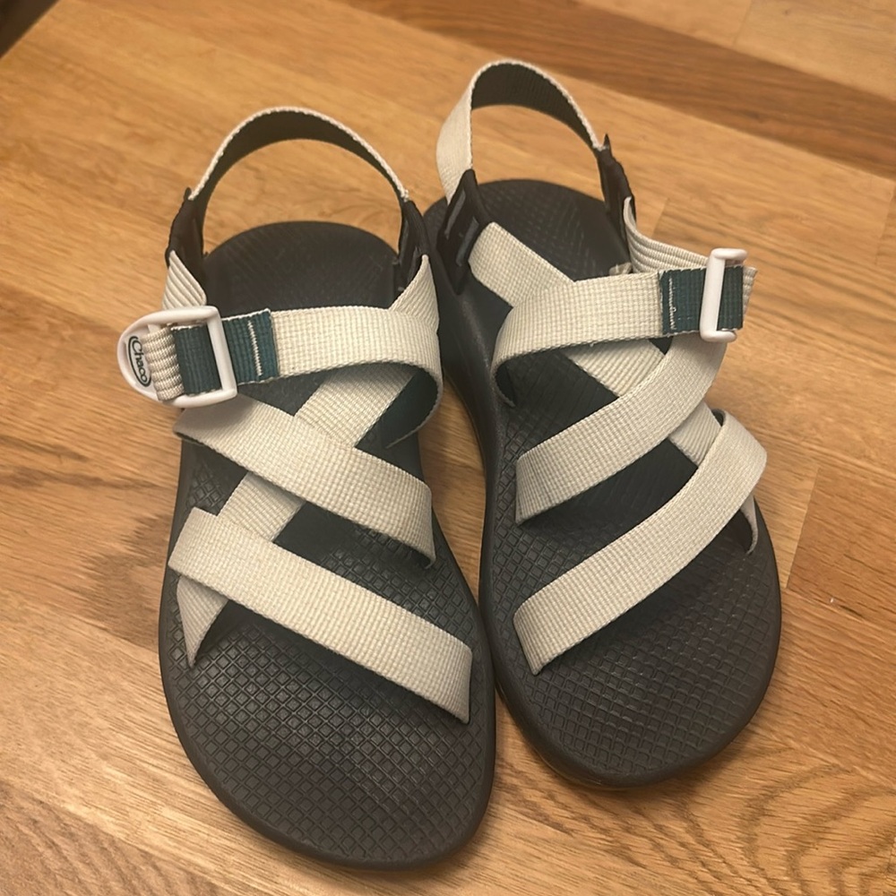 Chaco Banded Z/Cloud - Like New